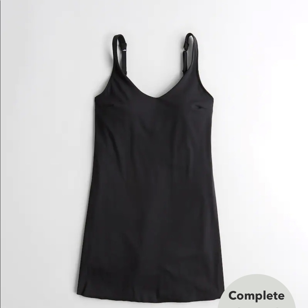 GILLY HICKS GO ENERGIZE ACTIVE DRESS
